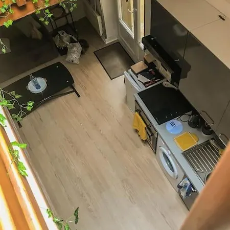 Et Paisible Duplex A Gare Lägenhet *
