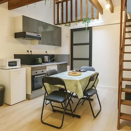 Et Paisible Duplex A Gare Lägenhet Rennes